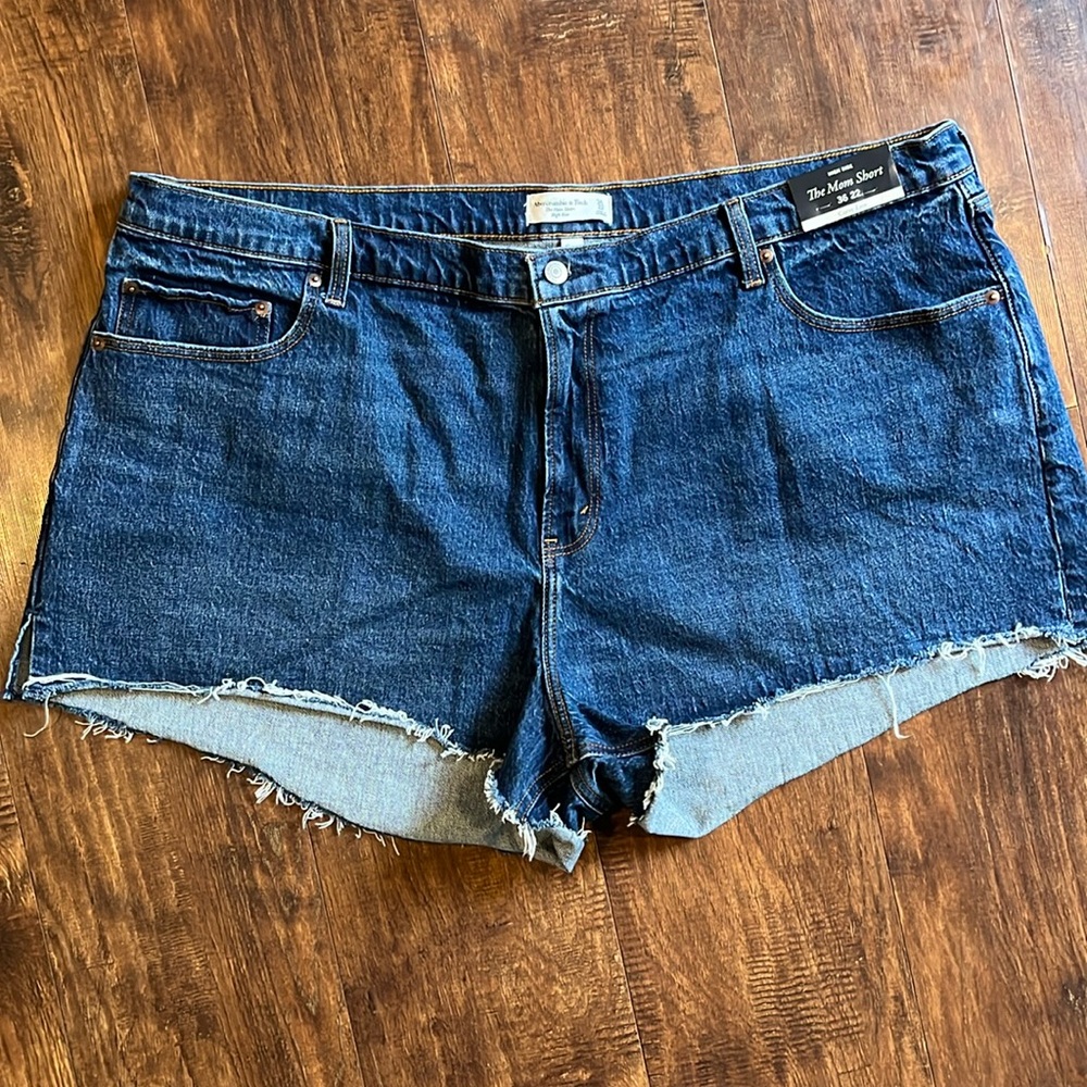 Abercrombie & fitch The Mom Short